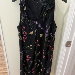 Woman Tahari dress. Size 4